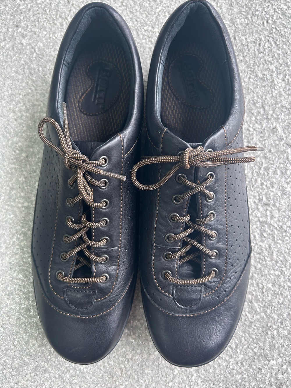 NWOT Born Women’s Casual Brown Leather Lace-Up Shoes Size 11 / 43